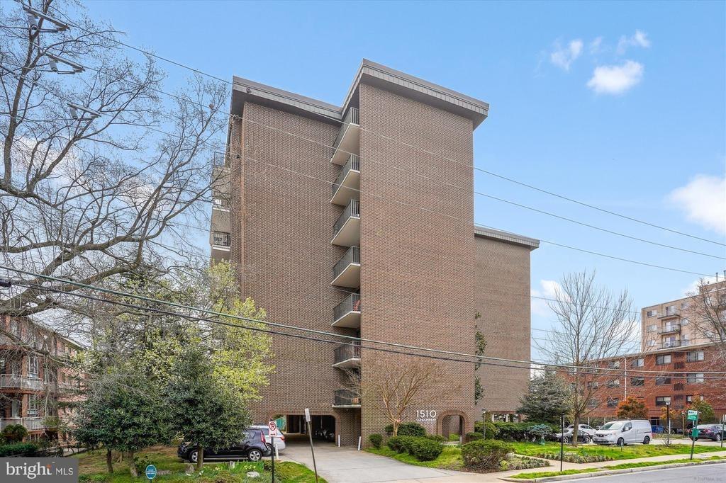 12th St N, Arlington, VA 22209