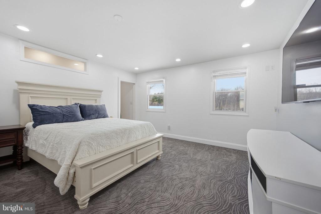 Blenheim Rd, Phoenix, MD 21131