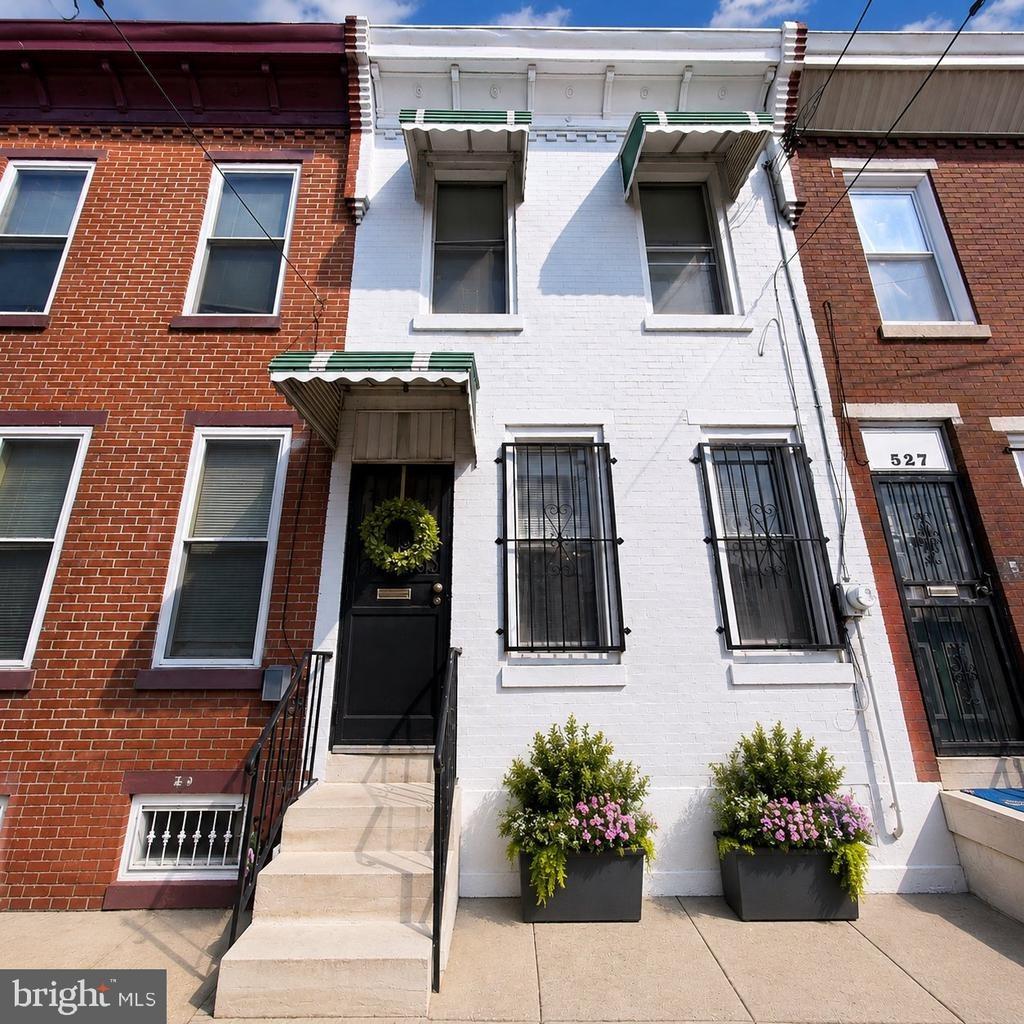Tree St, Philadelphia, PA 19148
