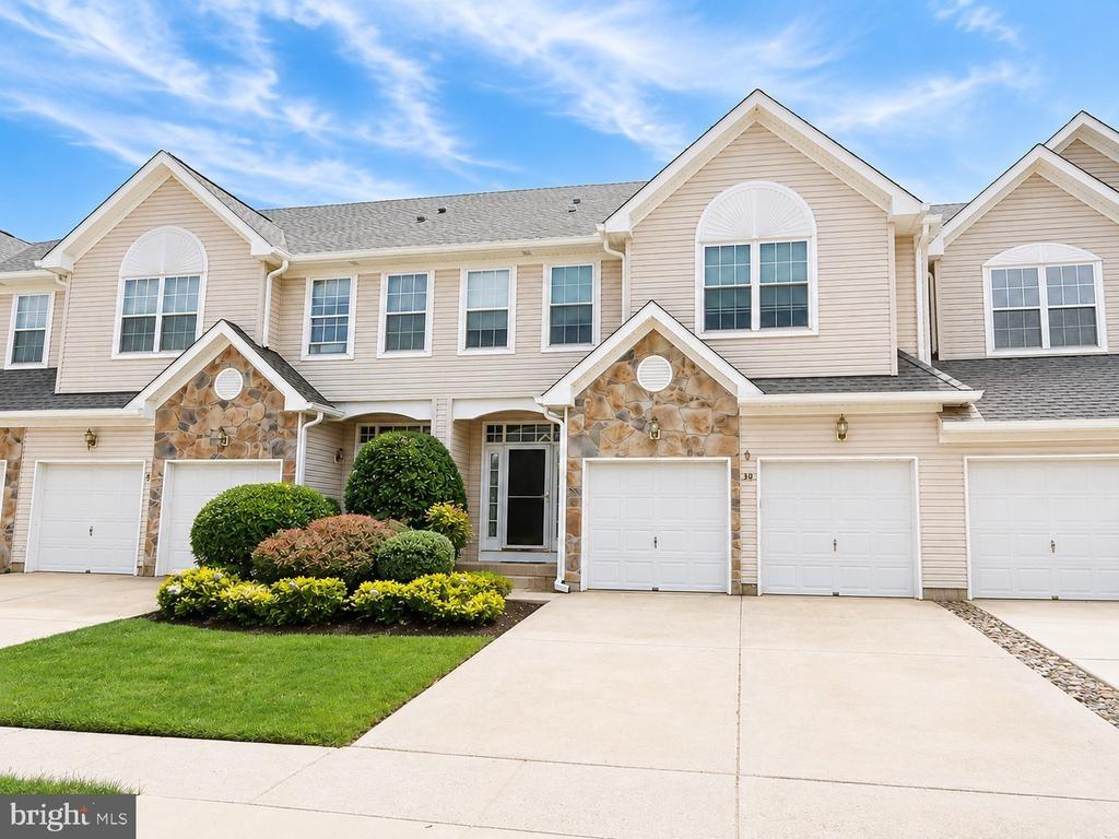Spyglass Ct, Mount Holly, NJ 08060