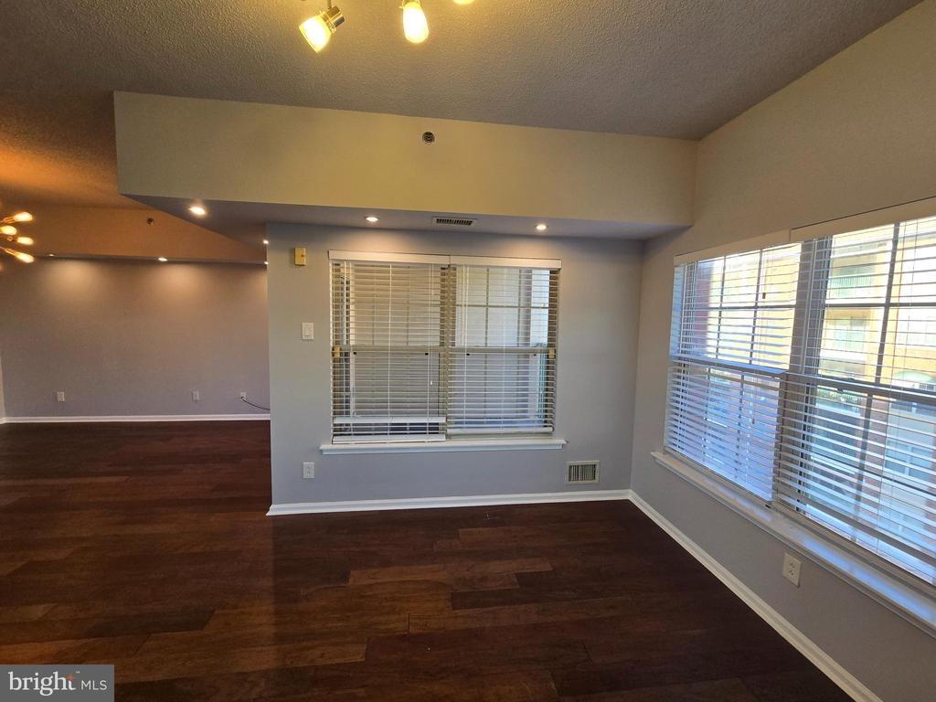 Main St, Voorhees, NJ 08043