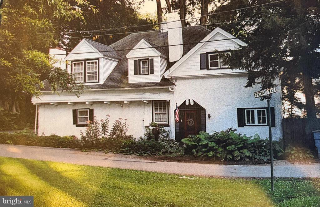 Private Way, Wayne, PA 19087
