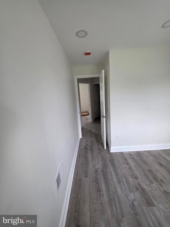 S 8th St, Camden, NJ 08104