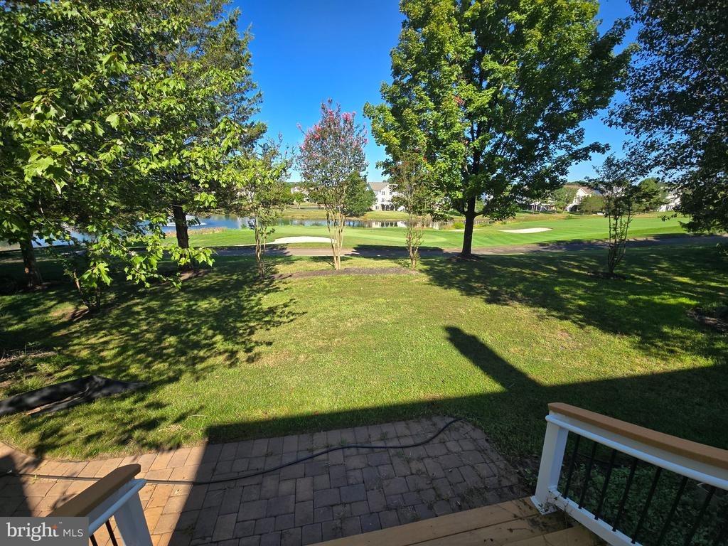 Shortgrass Ln, Haymarket, VA 20169