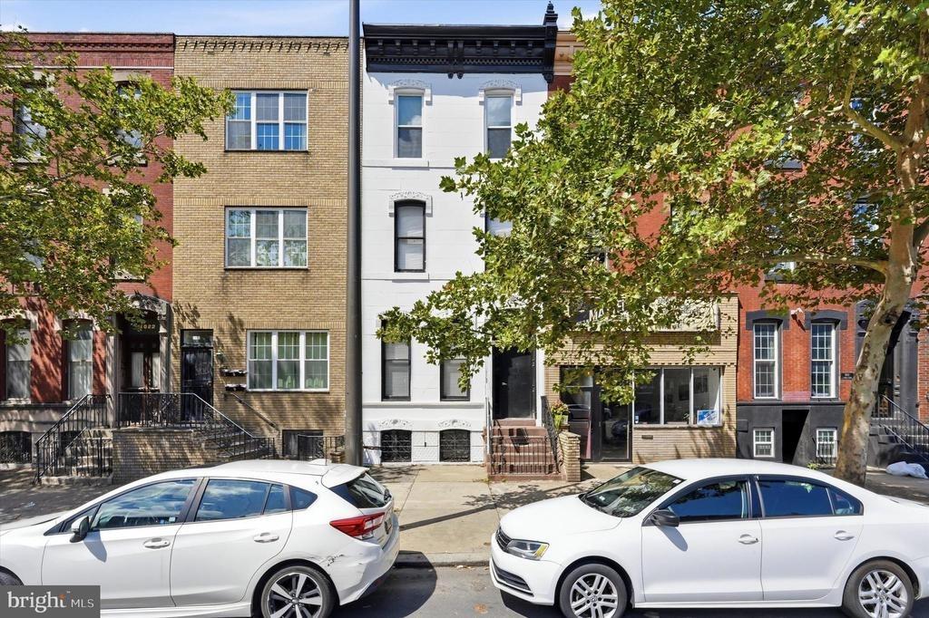 S Broad St, Philadelphia, PA 19145