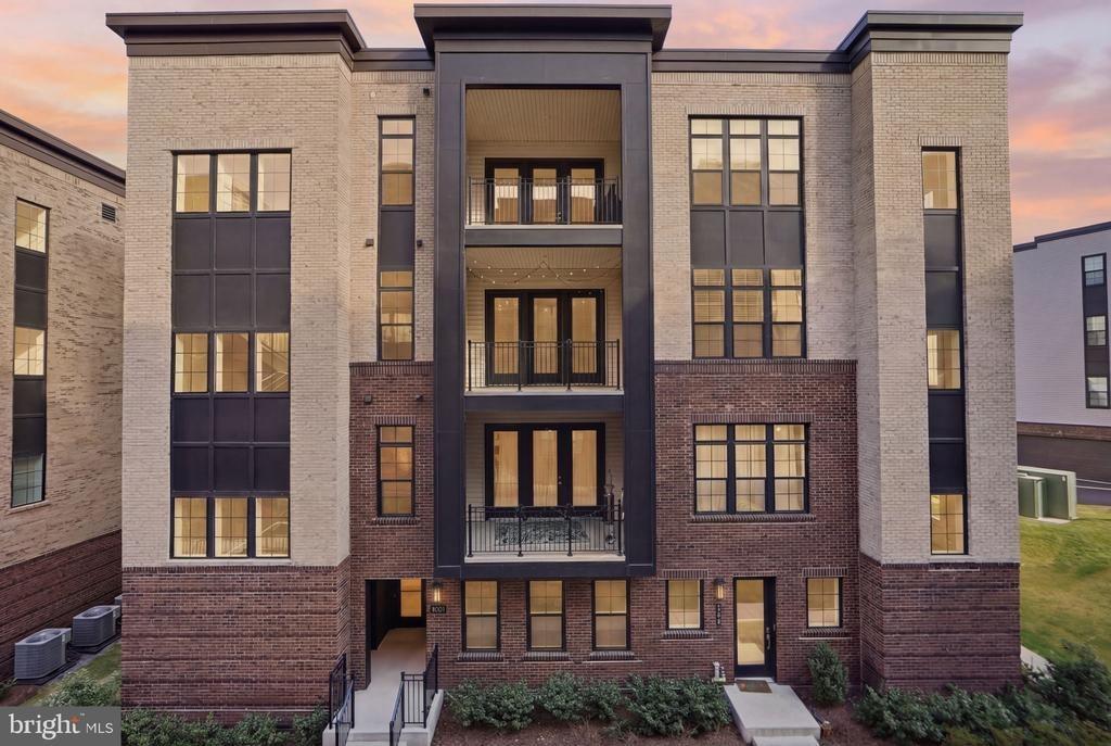 Springside Ter, Ashburn, VA 20148
