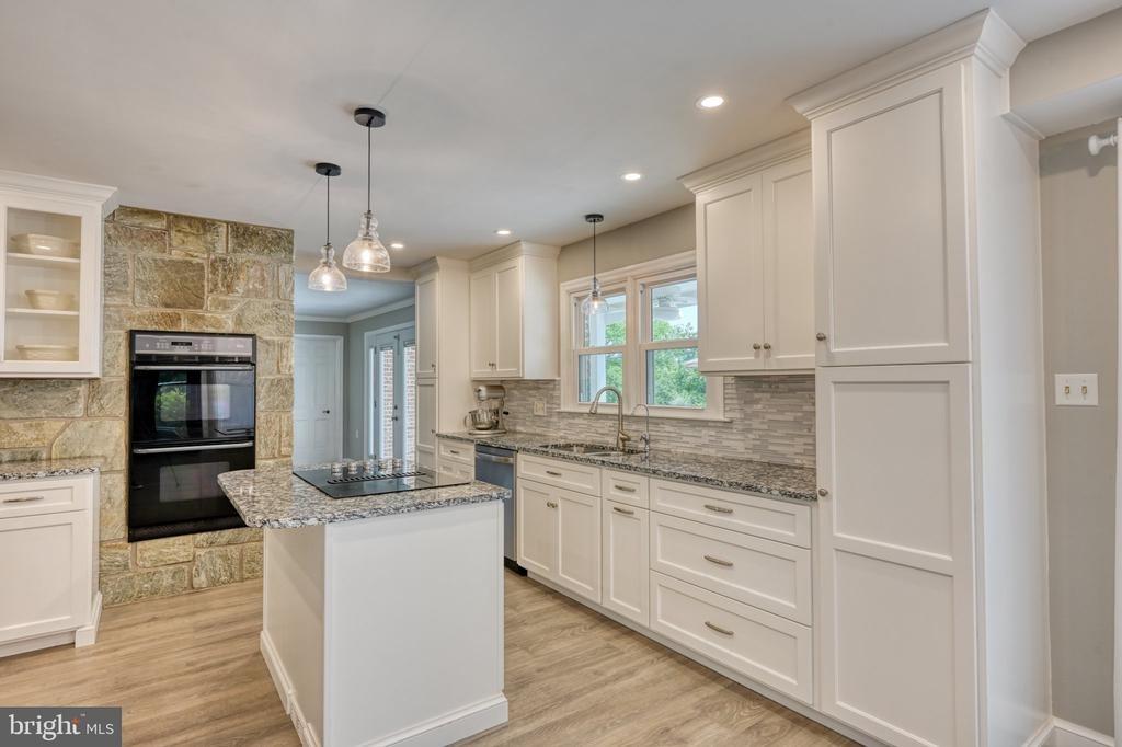 Heidelberg Ct, Bernville, PA 19506