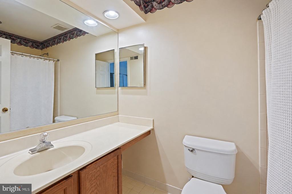Stoney Bottom Rd, Germantown, MD 20874