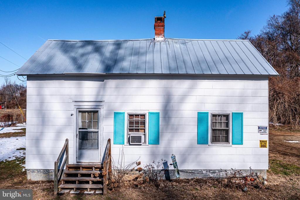 Folly Rd, Heathsville, VA 22473