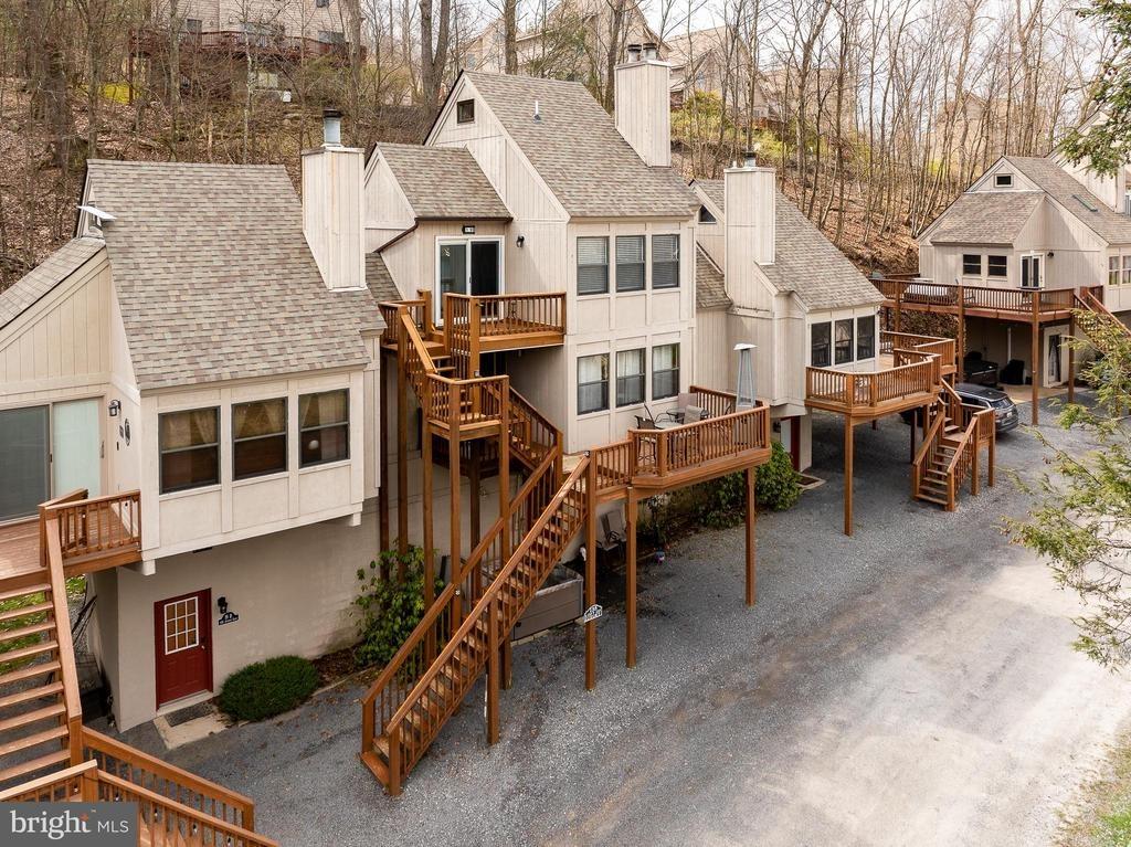 Jeffrey Ln, Oakland, MD 21550