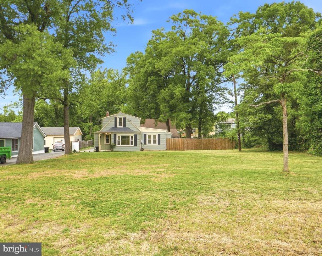 Berwyn Rd, Berwyn Heights, MD 20740