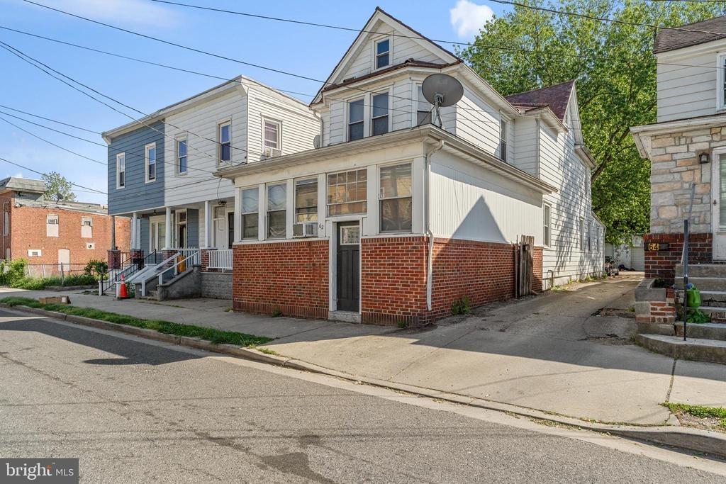 W Pitman St, Penns Grove, NJ 08069