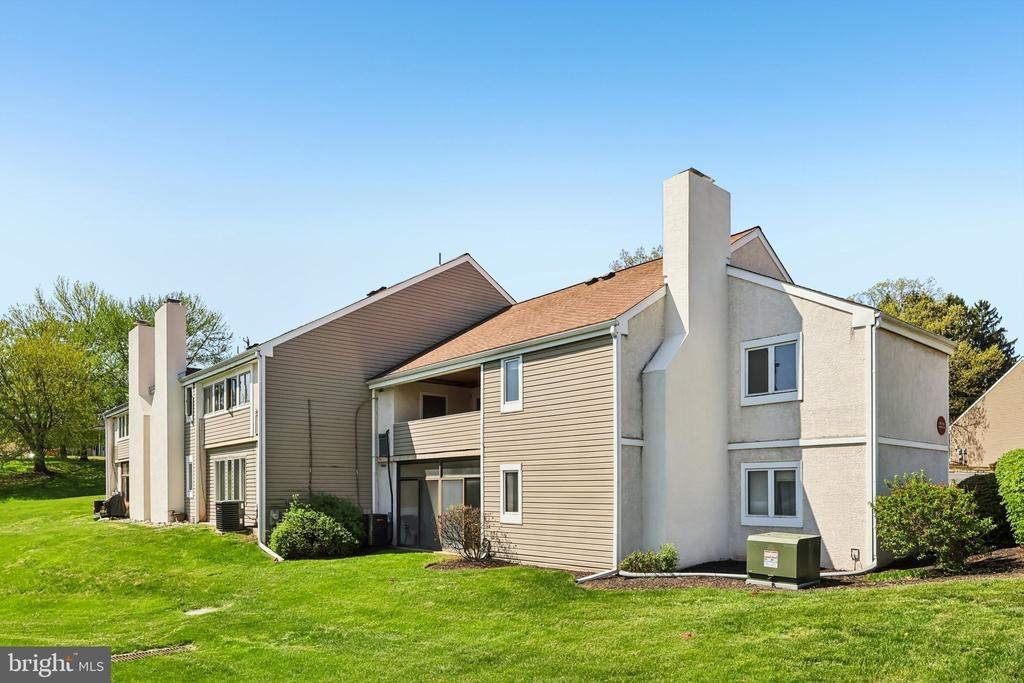 Harvest Ln, Phoenixville, PA 19460