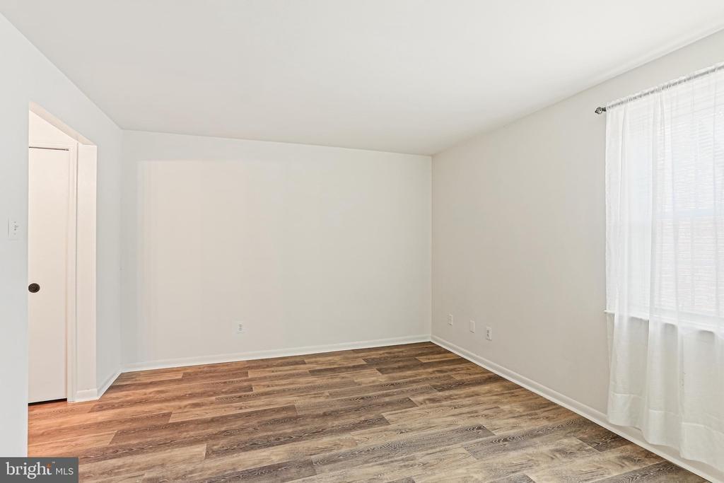 Kettle Ct, Windsor Mill, MD 21244