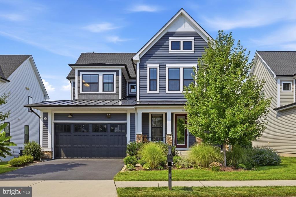 Stribling Orchard Ct, Chantilly, VA 20152