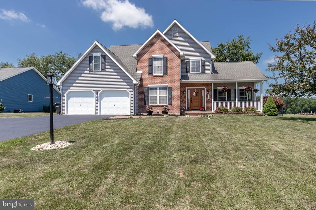 Landon Dr, Bellefonte, PA 16823