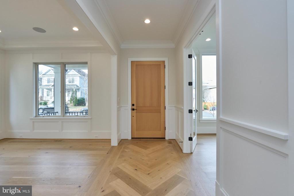 N Danville St, Arlington, VA 22201