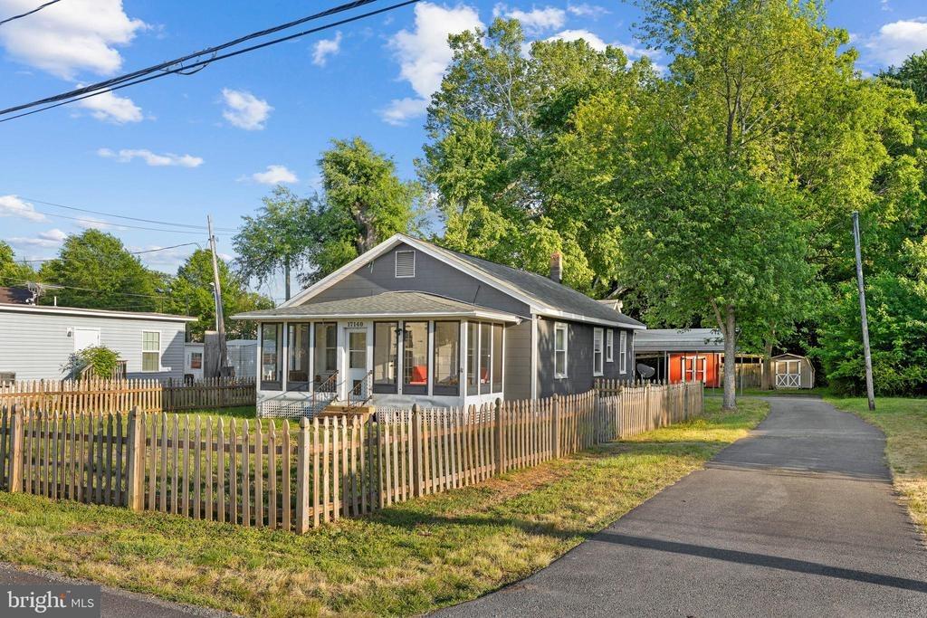 12th St, King George, VA 22485