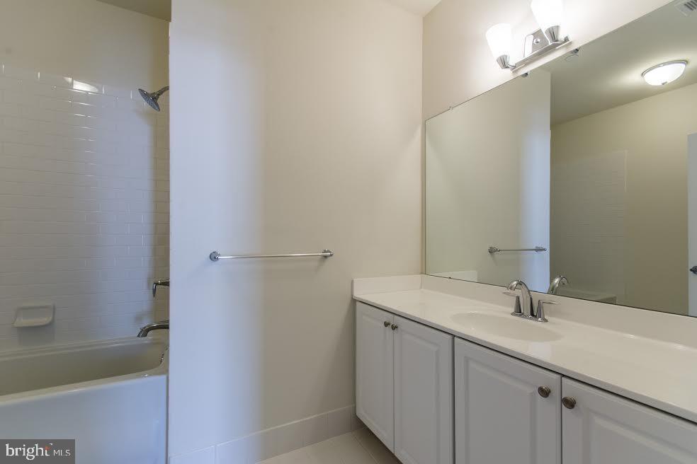 S 24th St, Philadelphia, PA 19146