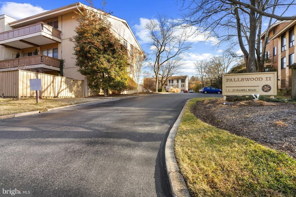 Hamill Rd, Baltimore, MD 21210