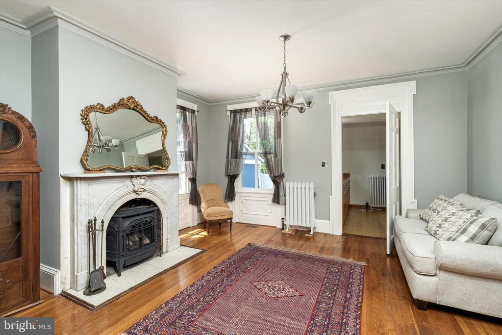 S Main St, Hightstown, NJ 08520