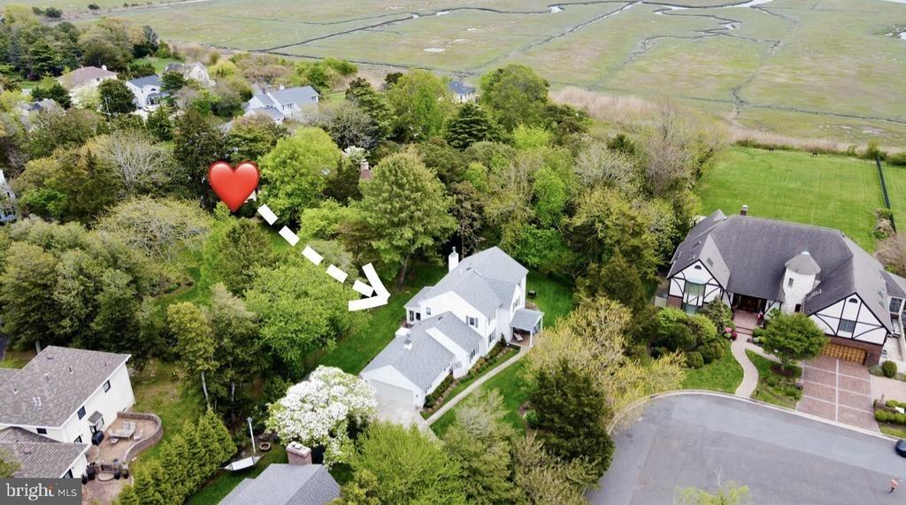 Arbor Ct E, Linwood, NJ 08221
