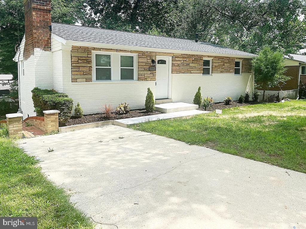 Woodlark Dr, District Heights, MD 20747