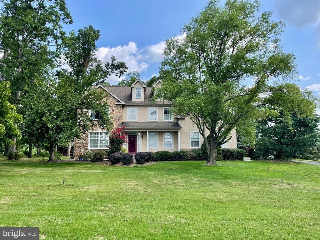 Eagleview Ln, Schwenksville, PA 19473