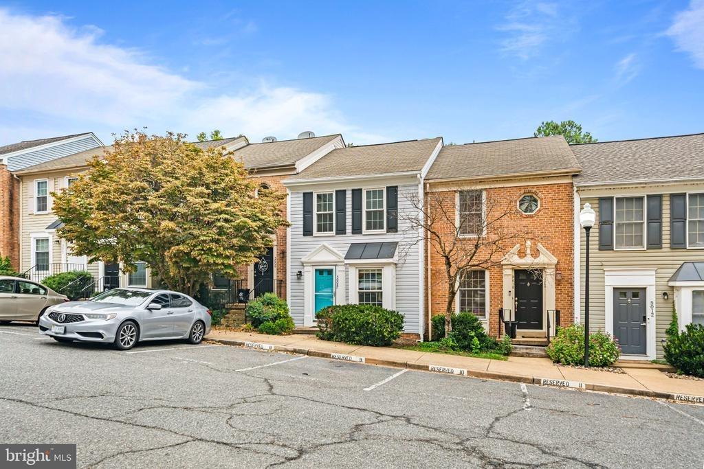 9th St S, Arlington, VA 22204