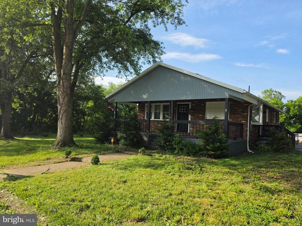 New York Ave, Halethorpe, MD 21227