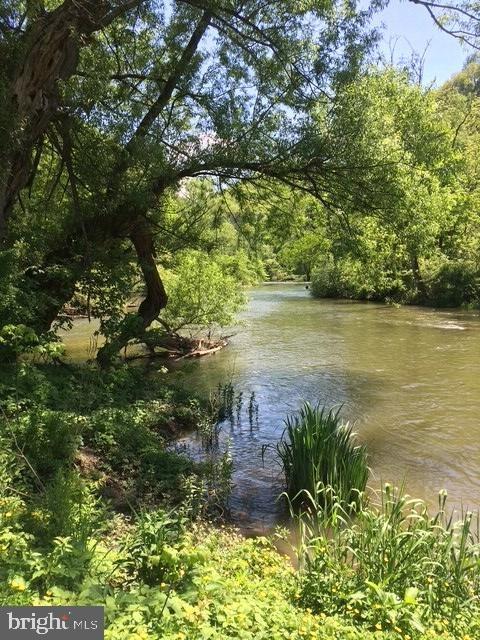 Penns Creek Rd, Coburn, PA 16832