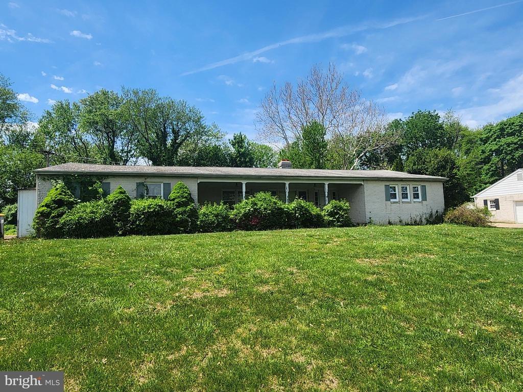 Addison Dr, Newark, DE 19702