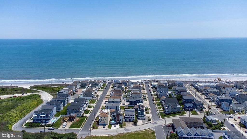 Beach Ave E, Brigantine, NJ 08203