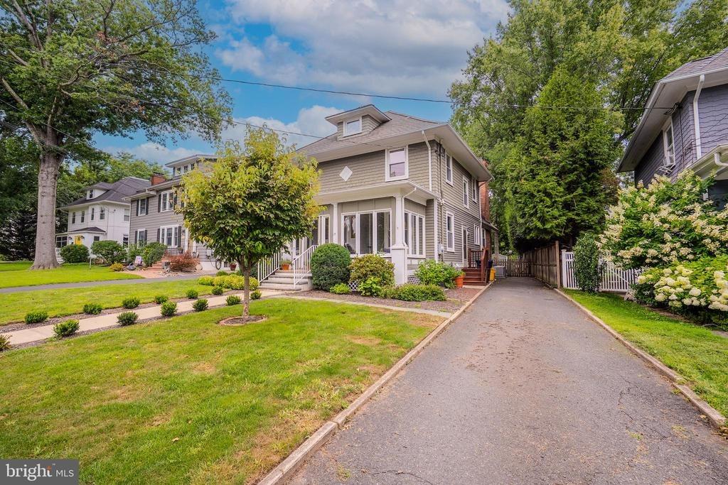 E Franklin Ave, Pennington, NJ 08534