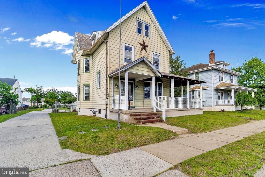 Bridgeboro St, Riverside, NJ 08075
