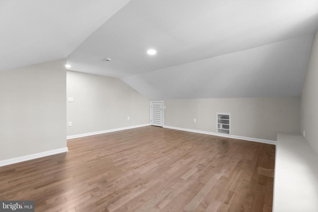 West St, Bordentown, NJ 08505