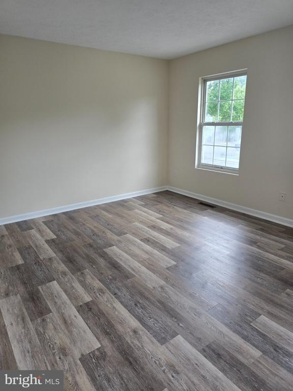 Limestone Ct, Winchester, VA 22601