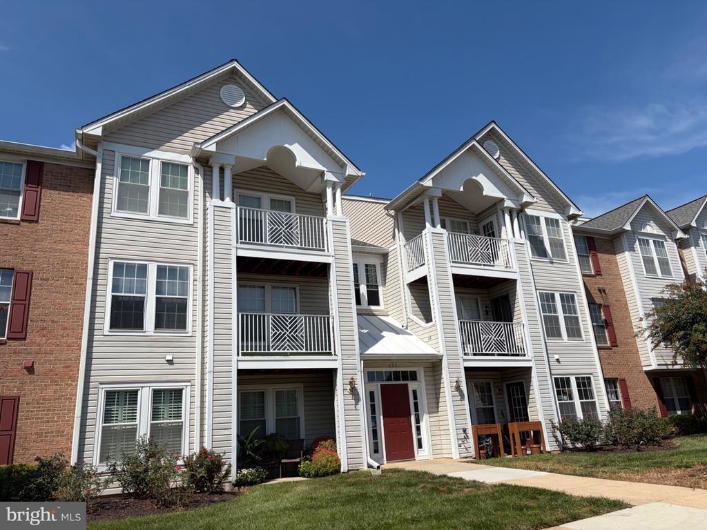 Winding Stream Way, Odenton, MD 21113
