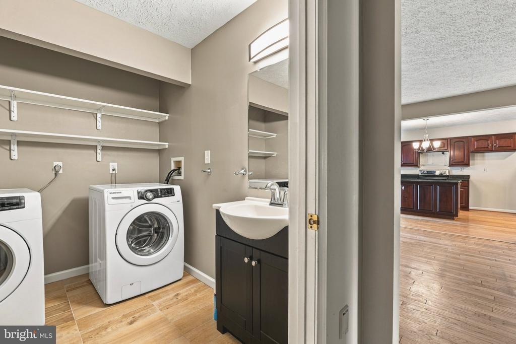 Naygall Rd, Parkville, MD 21234