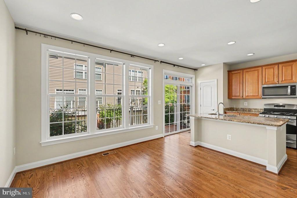 Reserve Way, Vienna, VA 22182