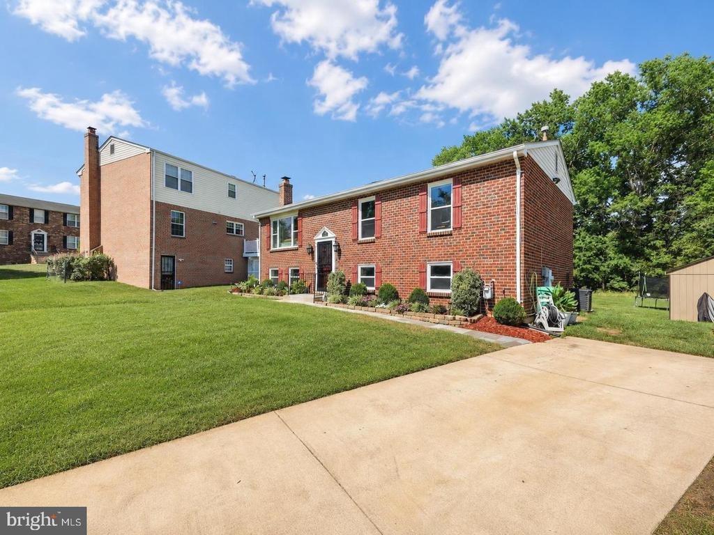 Birchview Dr, Clinton, MD 20735