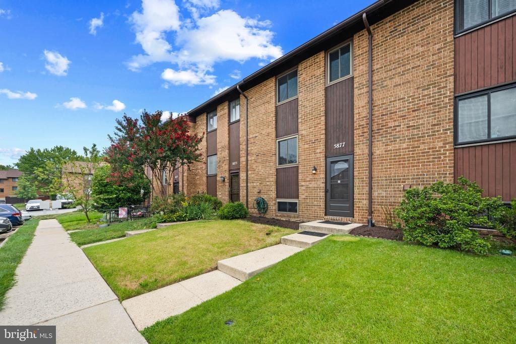 Critter Ct, Elkridge, MD 21075