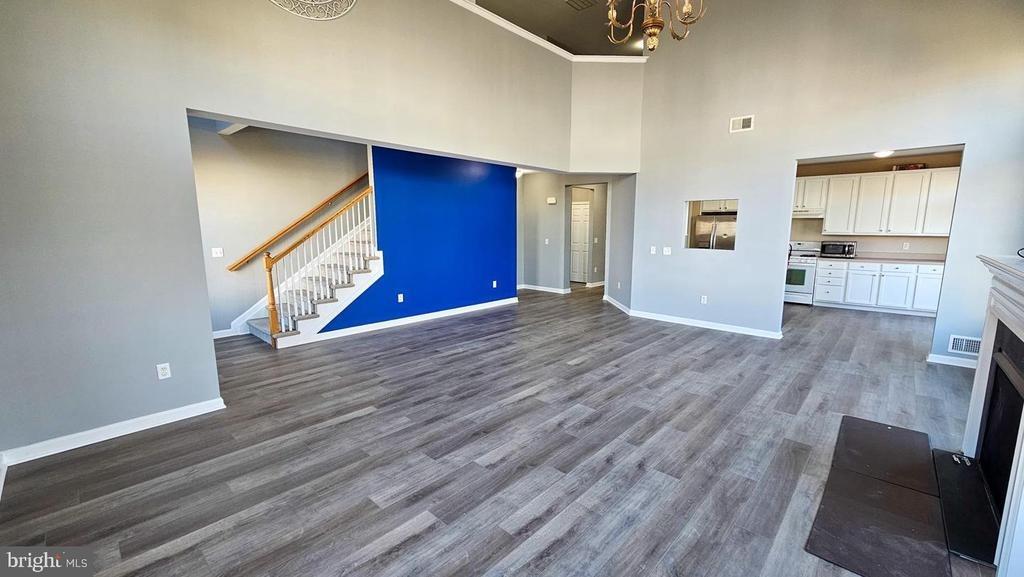 Farrah Dr, Manahawkin, NJ 08050