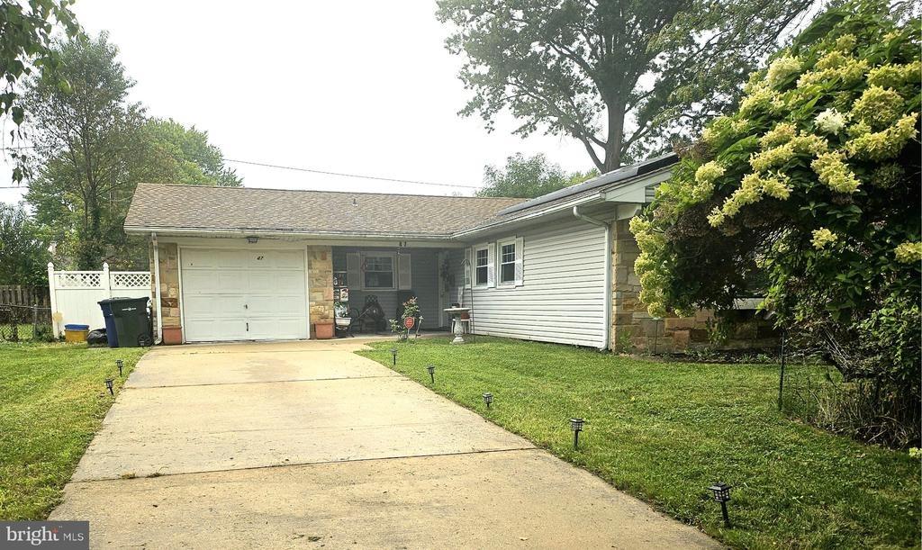Gainscott Ln, Willingboro, NJ 08046