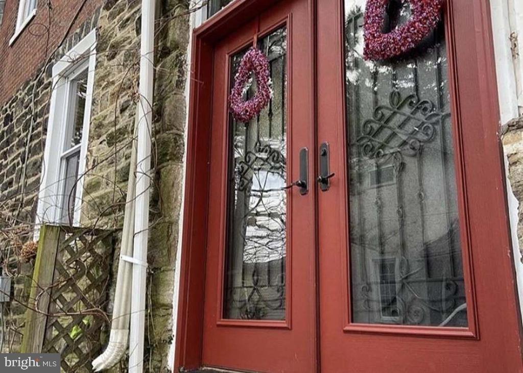 Unruh Ave, Philadelphia, PA 19111