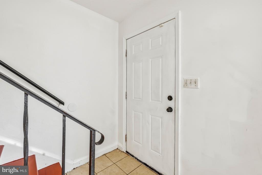 Hallam Ct, Windsor Mill, MD 21244