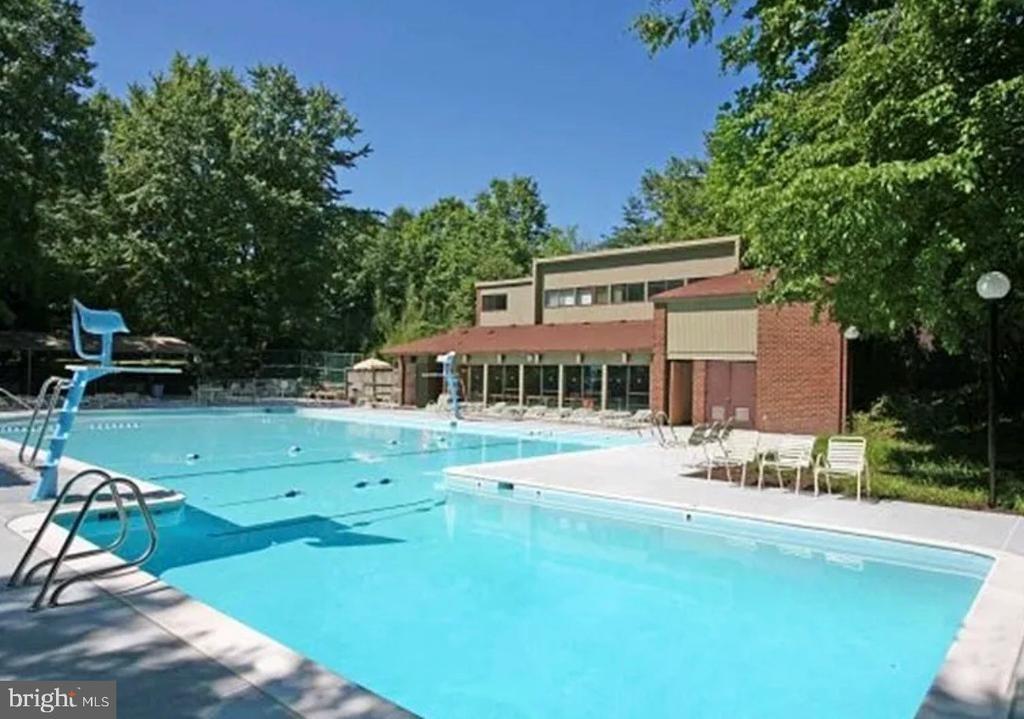 Tanner Ct, Pikesville, MD 21208