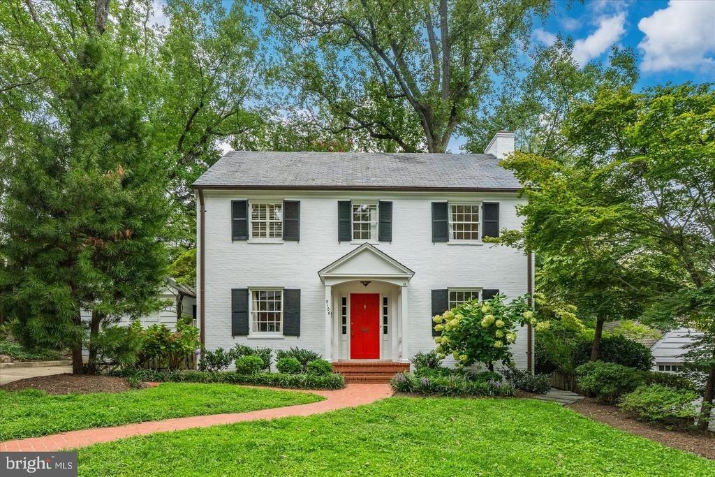 Duvall Dr, Bethesda, MD 20816