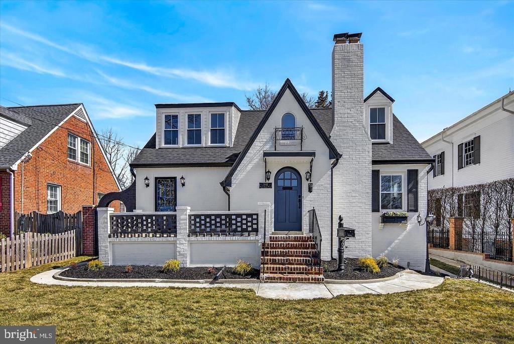 N Glebe Rd, Arlington, VA 22207