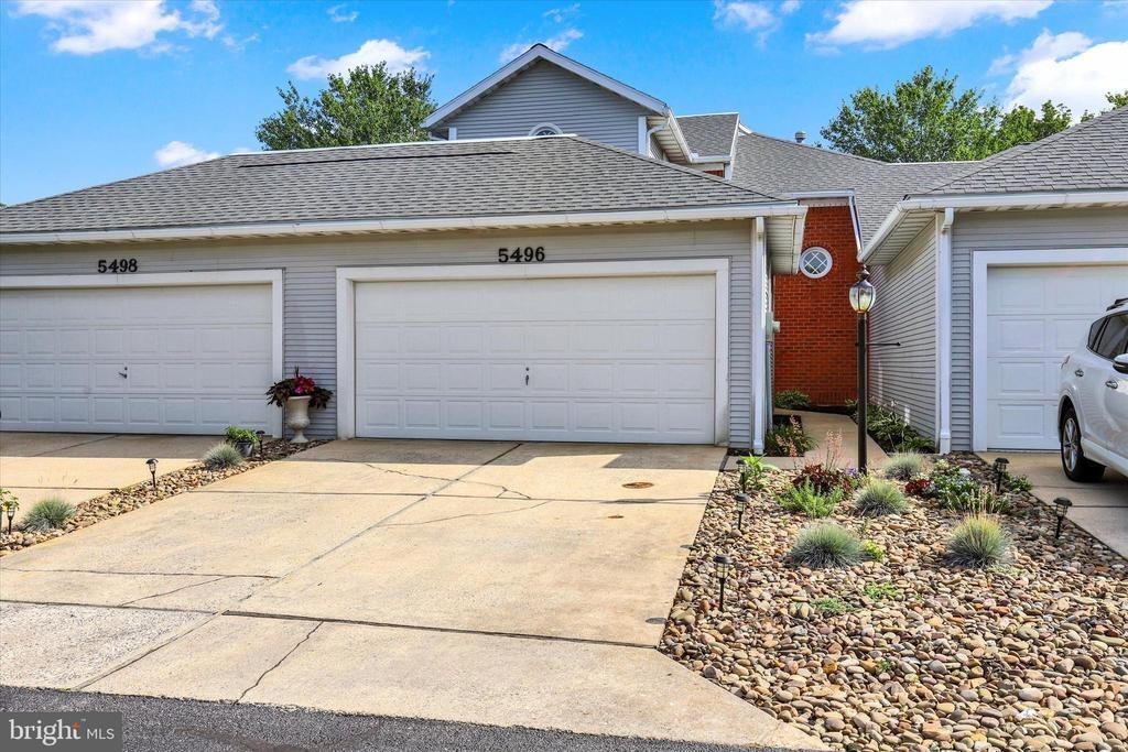 Fairway Dr W, Fayetteville, PA 17222